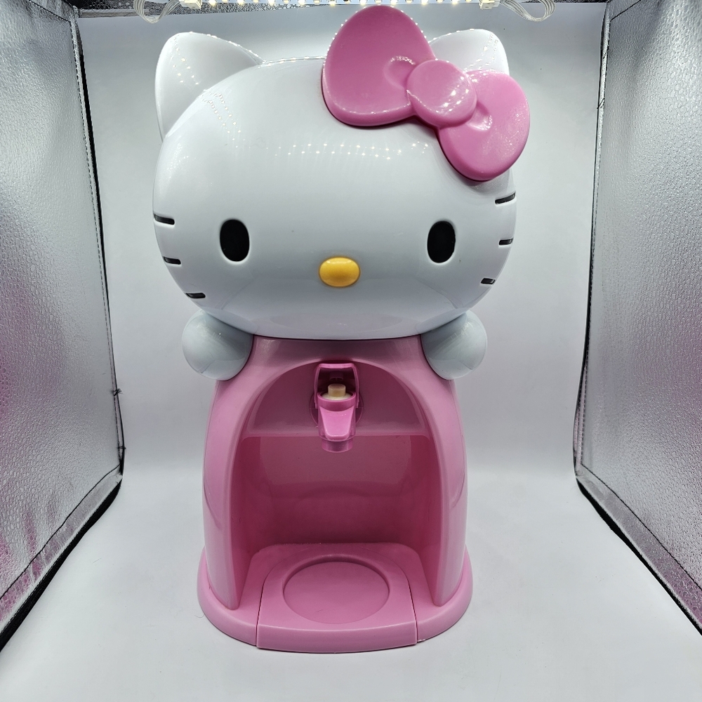 Hello Kitty Sanrio Mini Water Drink Dispenser with 8 cup water bottle